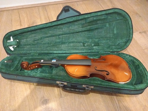 Antoni debut acv32 violine - antoni,